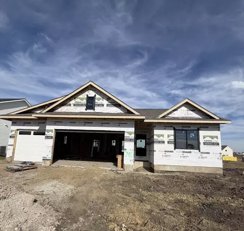 741 34th St SE, Altoona, IA 50009