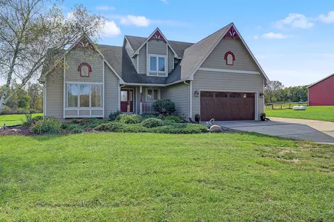 8960 NE Morgan Dr, Bondurant, IA 50035