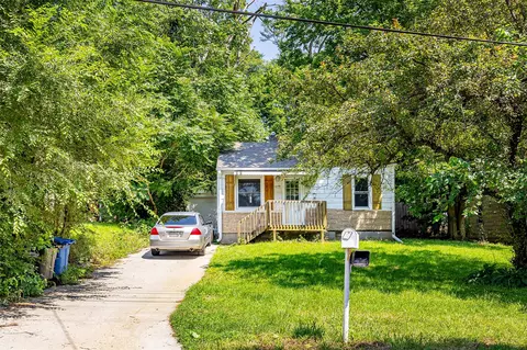 1279 E 36th St, Des Moines, IA 50317