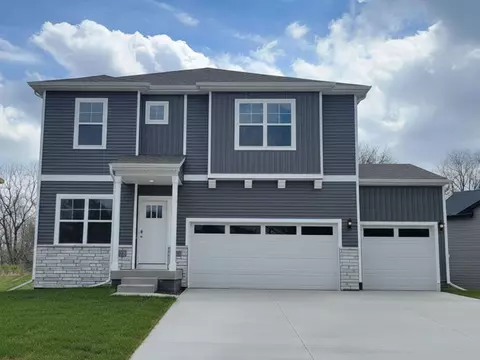 134 10th Ave NE, Altoona, IA 50009