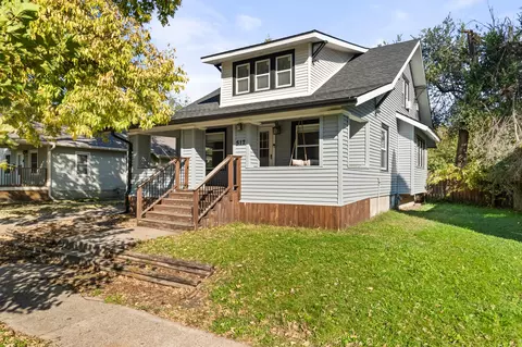 517 2nd St, West Des Moines, IA 50265