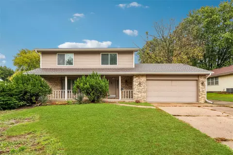 1025 22nd St, West Des Moines, IA 50265