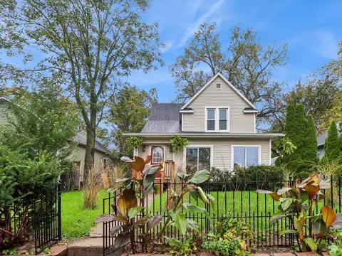 1522 17th St, Des Moines, IA 50314