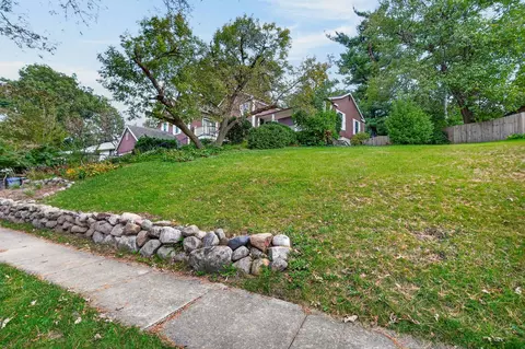 2907 Druid Hill Dr, Des Moines, IA 50315