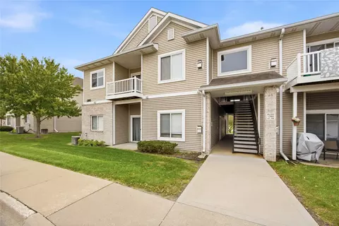 1380 SE Florence Dr #44U, Waukee, IA 50263