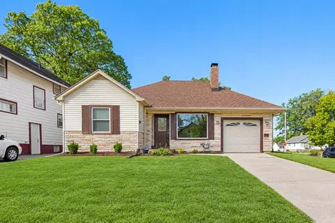 3124 E 7th St, Des Moines, IA 50316