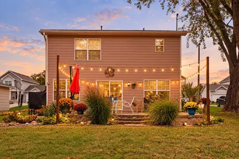 820 Pine Ave, Norwalk, IA 50211
