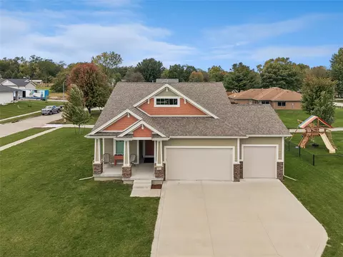 410 Deer Haven St, Polk City, IA 50226