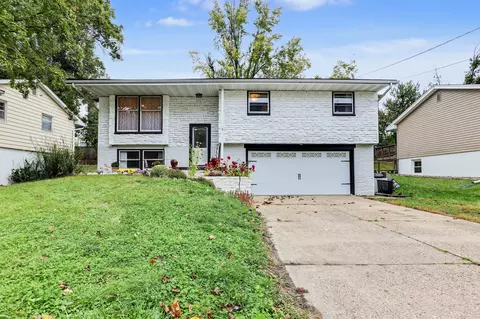 6417 Lincoln Ave, Windsor Heights, IA 50324