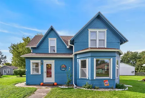 113 N Erickson St, Roland, IA 50236