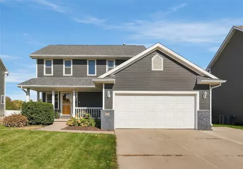 909 10th St SE, Altoona, IA 50009