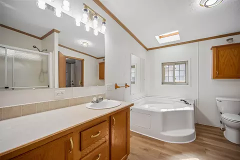 Bath - 604 11th St, Murray, IA 50174 photo 1 of 3