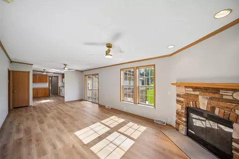 Living - 604 11th St, Murray, IA 50174 photo 3 of 3