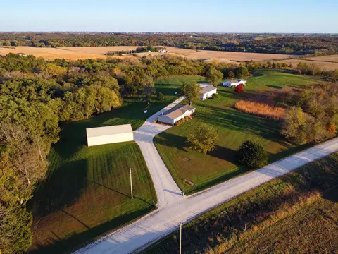 3134 Woodland Ln, Truro, IA 50257