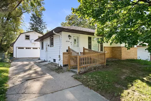 2740 Bennett Ave, Des Moines, IA 50310