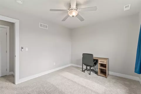 Bedroom - 1232 Apache St, Nevada, IA 50201 photo 9 of 12