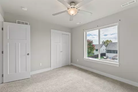 Bedroom - 1232 Apache St, Nevada, IA 50201 photo 5 of 12