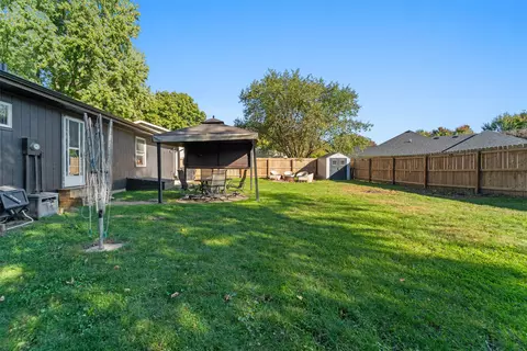 Exterior - 334 Maple Ave, Nevada, IA 50201 photo 3 of 3