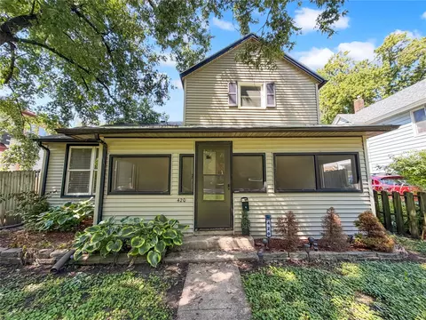 420 7th St, West Des Moines, IA 50265