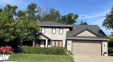 508 57th Ct, West Des Moines, IA 50266