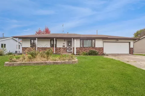 505 SE 10th St, Ankeny, IA 50021