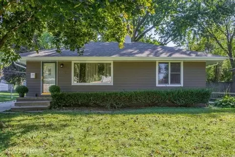 1206 Southlawn Dr, Des Moines, IA 50315