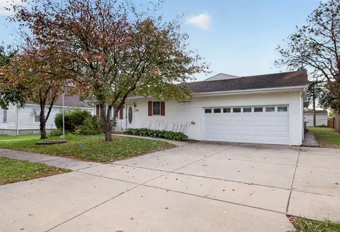 1704 Linden St, Dallas Center, IA 50063