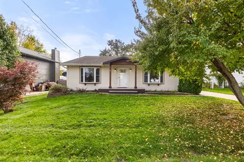 709 Davis St, Polk City, IA 50226