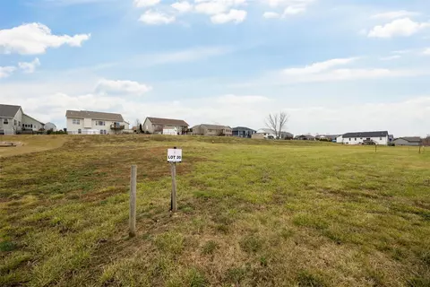 112 Shiloh Ave, Urbana, IA 52345
