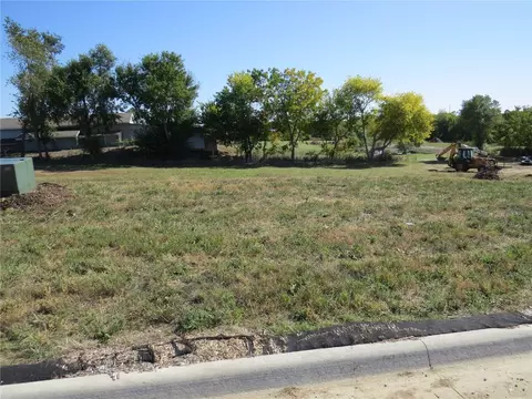 3321 Sokol Ln SW, Cedar Rapids, IA 52404