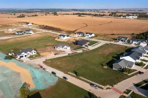 406 16th Pl SW, Mount Vernon, IA 52314