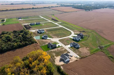 3309 Towne Ct, Robins, IA 52328 photo 4