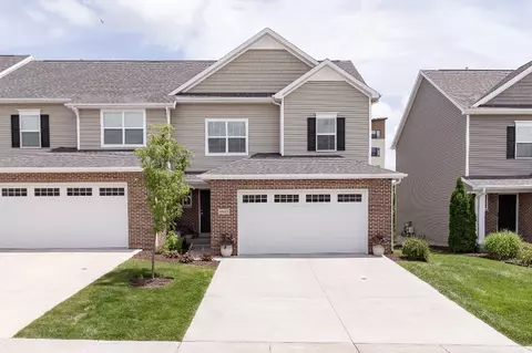 4527 Slate Creek Dr, Bettendorf, IA 52722