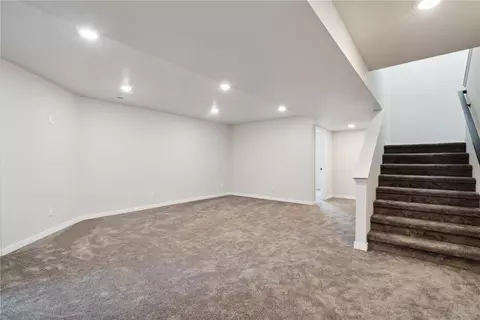 802 Mont Clair, Solon, IA 52333 photo 16