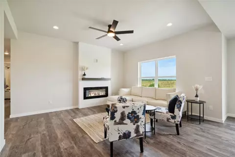 802 Mont Clair, Solon, IA 52333 photo 5