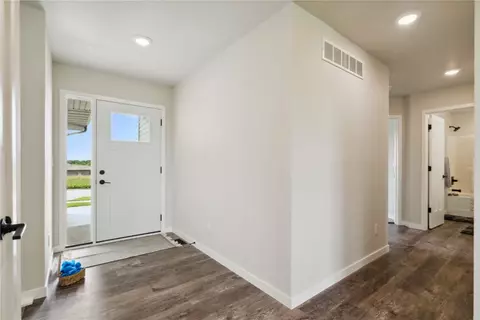 802 Mont Clair, Solon, IA 52333 photo 3