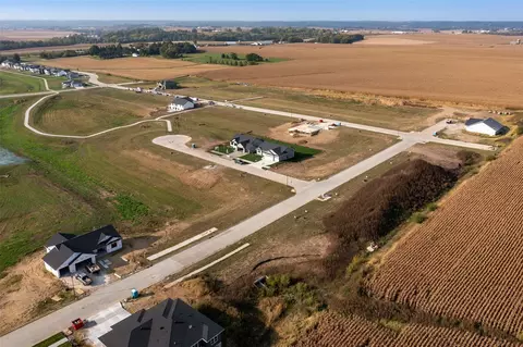 1725 3rd St SW, Mount Vernon, IA 52314