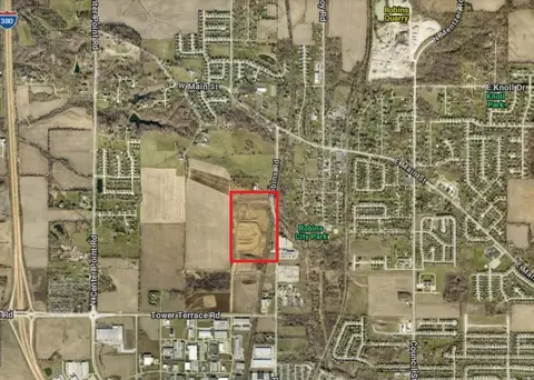 590 Hampton St, Robins, IA 52328 photo 8