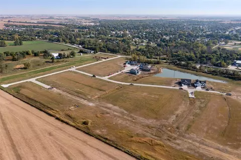590 Hampton St, Robins, IA 52328 photo 5