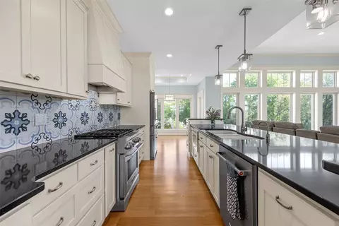 Kitchen - 4210 Wright Brothers Blvd E, Ely, IA 52227 photo 3 of 7