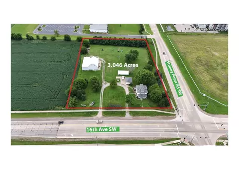 6451 16th Ave SW, Cedar Rapids, IA 52404