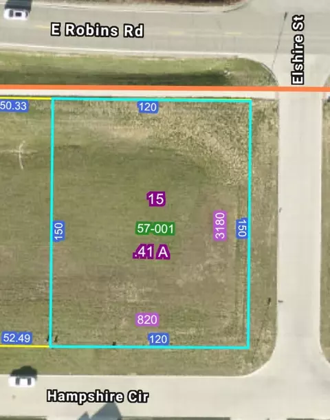 820 Hampshire Cir, Marion, IA 52302