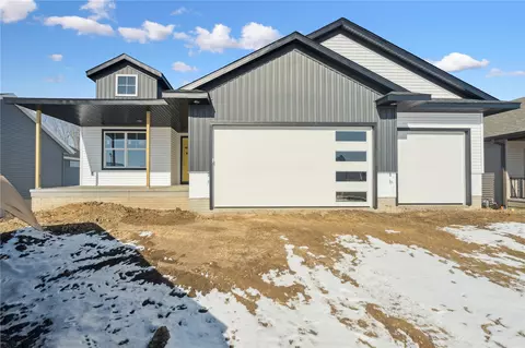 2750 Burns Dr, Marion, IA 52302