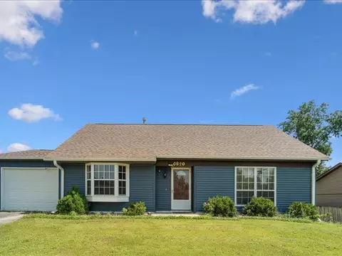 6820 Boxwood Ln NE, Cedar Rapids, IA 52402