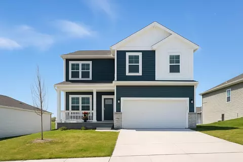 717 E Bear Dr, Tiffin, IA 52340