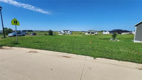 435 15th Ave SW, Mount Vernon, IA 52314