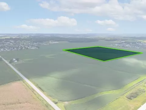 39 69 Acres Ml N Center Point Rd, Robins, IA 52328