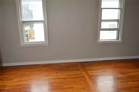 Bedroom - 1014 A Ave, Vinton, IA 52349 photo 1 of 5