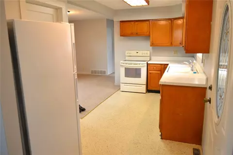 Kitchen - 1014 A Ave, Vinton, IA 52349 photo 1 of 3