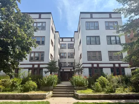 228 S Summit St #B-1, Iowa City, IA 52240